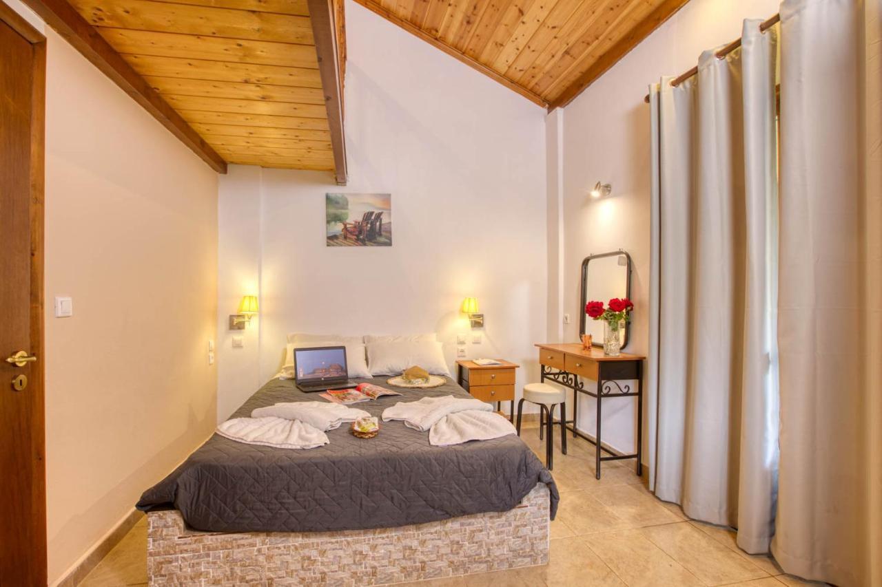 Apartamento Christinas Lofts Ágios Matthaíos Exterior foto