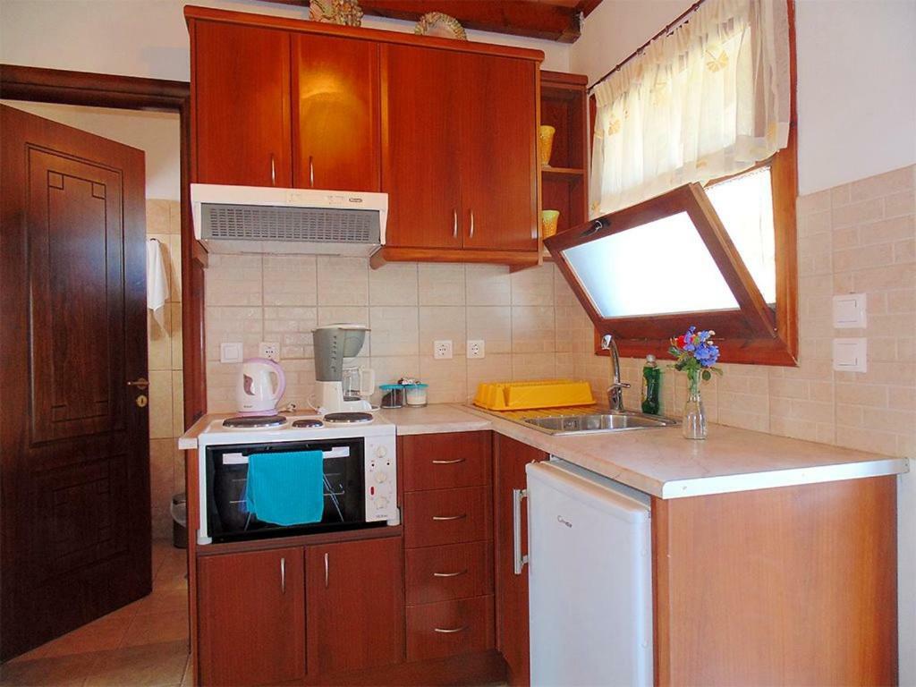 Apartamento Christinas Lofts Ágios Matthaíos Exterior foto