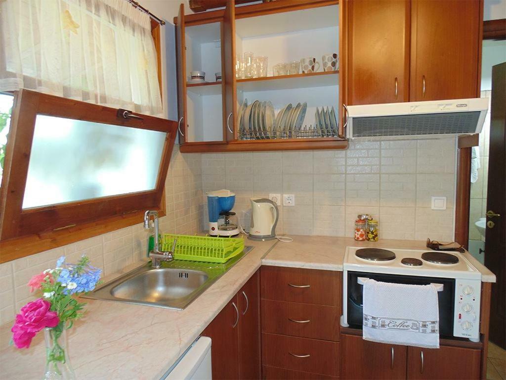 Apartamento Christinas Lofts Ágios Matthaíos Exterior foto